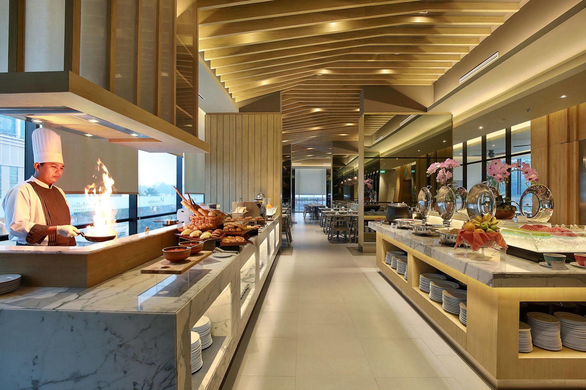 Swiss-Belinn Simatupang Jacarta Exterior foto